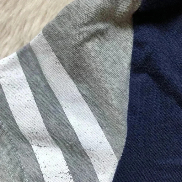 New York Yankees  Blue T-Shirt Size Extra Small - Picture 15 of 16